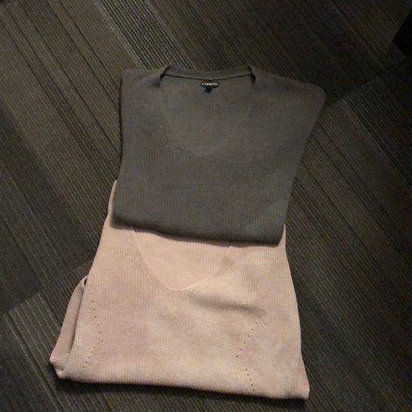 Express London Sweater Bundle - Picture 1 of 3